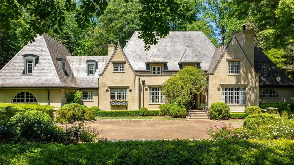 575 Broadland Road Nw, Atlanta, Georgia 30327, 5 Bedrooms Bedrooms, 0 ,4 BathroomsBathrooms,Residential,For Sale,575 Broadland Road Nw,7758309