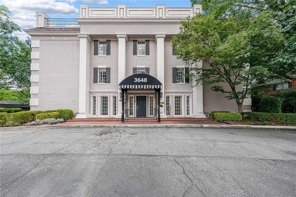 3648 Peachtree Road Unit 4s, Atlanta, Georgia 30319, 3 Bedrooms Bedrooms, 0 ,3 BathroomsBathrooms,Residential,For Sale,3648 Peachtree Road Unit 4s,7759547