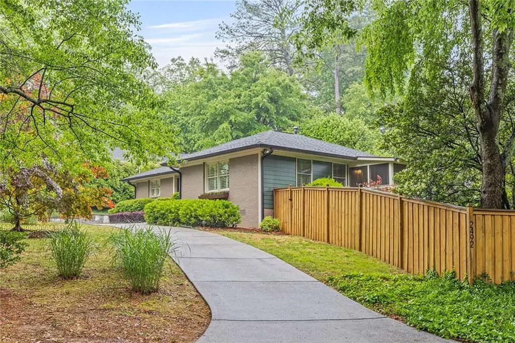 2492 Parkdale Place Ne, Atlanta, Georgia 30305, 4 Bedrooms Bedrooms, 0 ,3 BathroomsBathrooms,Residential,For Sale,2492 Parkdale Place Ne,7762023