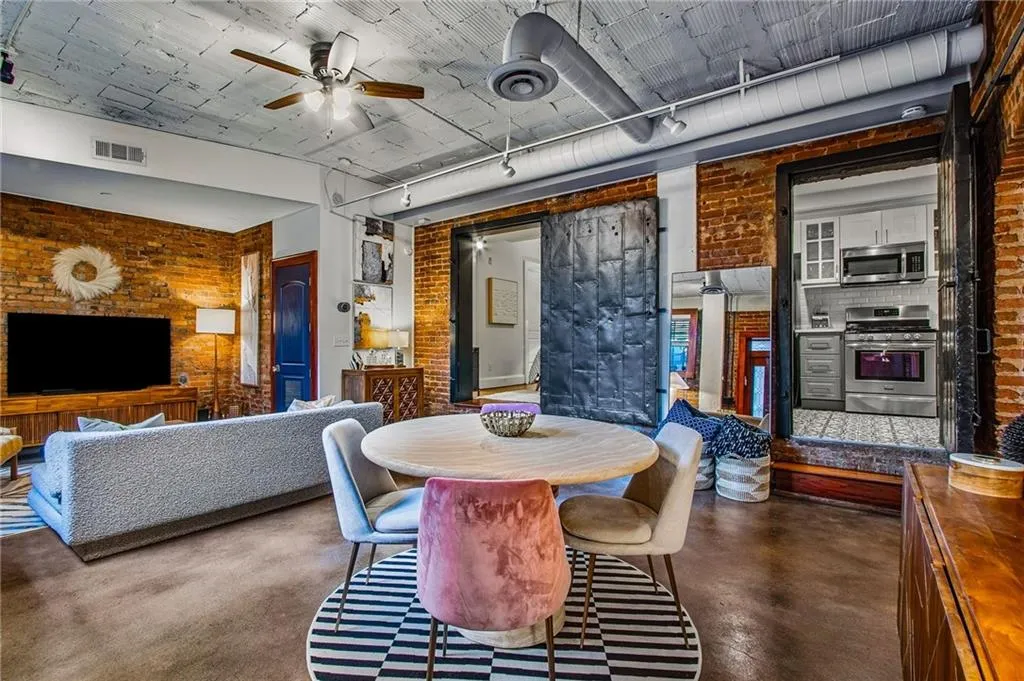 908 Juniper Street Ne Unit 4, Atlanta, Georgia 30309, 1 Bedroom Bedrooms, 0 ,1 BathroomBathrooms,Residential,For Sale,908 Juniper Street Ne Unit 4,7762864
