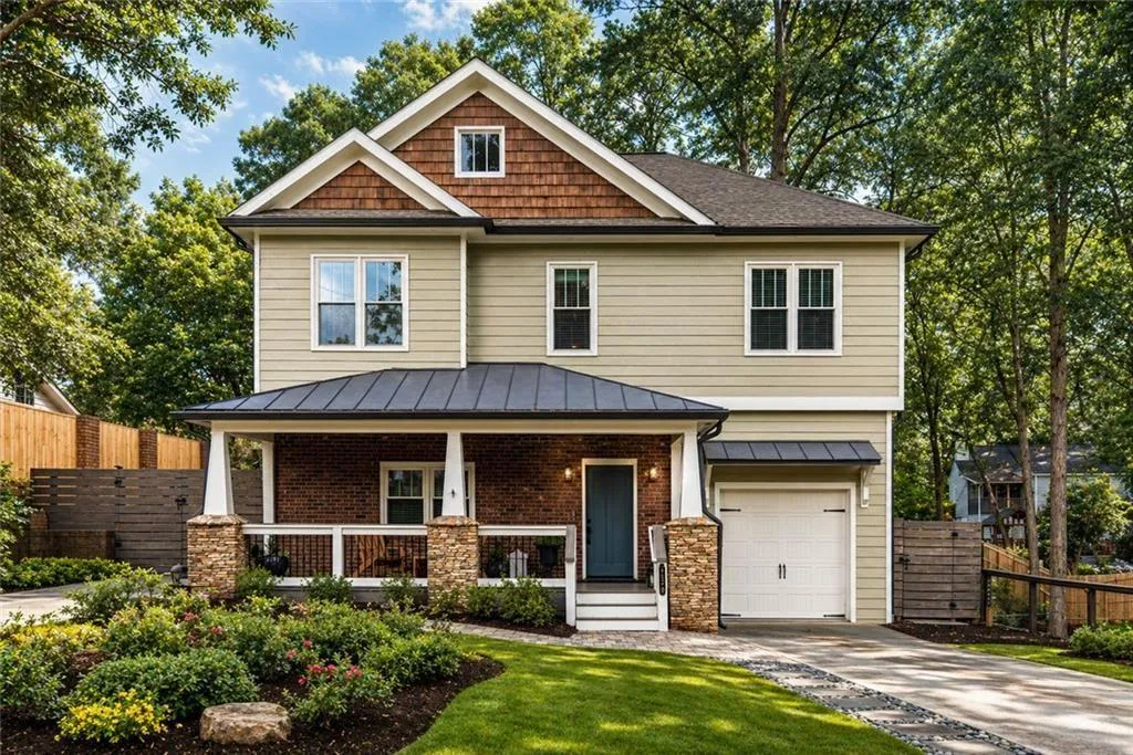 2058 Evergreen Lane Nw, Atlanta, Georgia 30318, 4 Bedrooms Bedrooms, 0 ,3 BathroomsBathrooms,Residential,Sold,2058 Evergreen Lane Nw,7763005