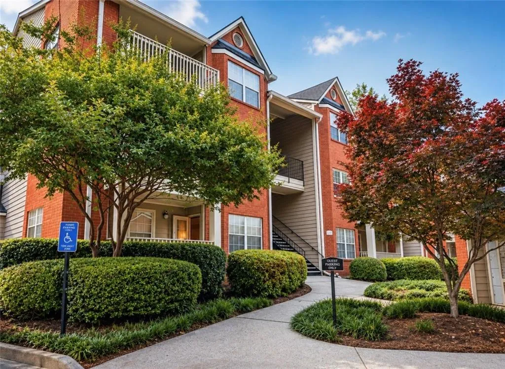 2043 Chastain Park Court Ne, Atlanta, Georgia 30342, 1 Bedroom Bedrooms, 0 ,1 BathroomBathrooms,Residential,For Sale,2043 Chastain Park Court Ne,7766382