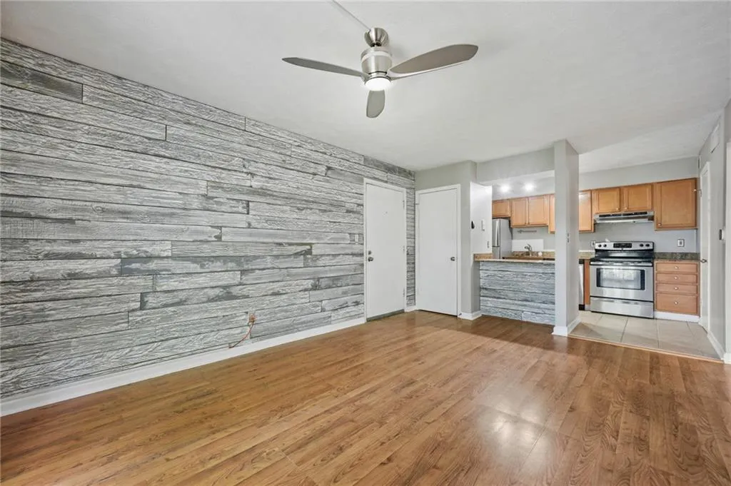3120 Seven Pines Court Unit 205, Atlanta, Georgia 30339, 1 Bedroom Bedrooms, 0 ,1 BathroomBathrooms,Residential,Sold,3120 Seven Pines Court Unit 205,7770842