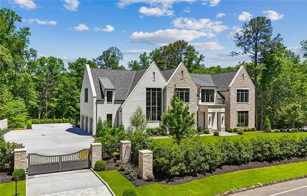 4715 Northside Drive Nw, Atlanta, Georgia 30327, 7 Bedrooms Bedrooms, 0 ,8 BathroomsBathrooms,Residential,For Sale,4715 Northside Drive Nw,7771409