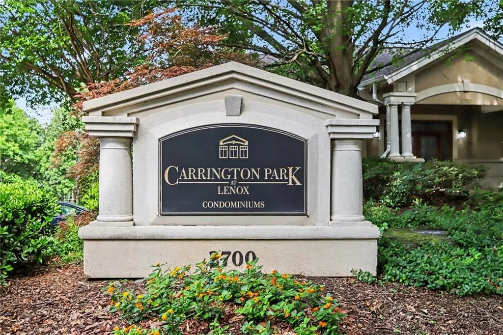2700 Ne Pine Tree Road Ne Unit 1219, Atlanta, Georgia 30324, 2 Bedrooms Bedrooms, 0 ,2 BathroomsBathrooms,Residential,Sold,2700 Ne Pine Tree Road Ne Unit 1219,7777886