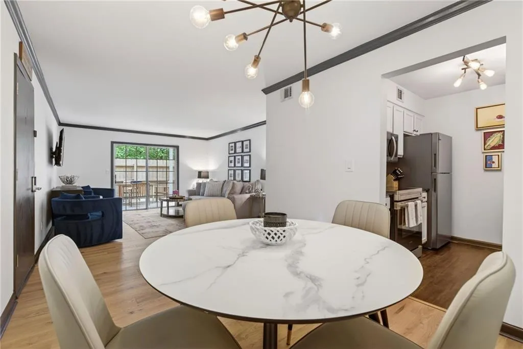 3140 Seven Pines Court Unit 106, Atlanta, Georgia 30339, 2 Bedrooms Bedrooms, 0 ,2 BathroomsBathrooms,Residential,Sold,3140 Seven Pines Court Unit 106,7775338
