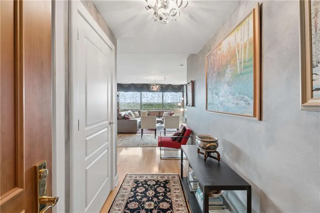 700 Park Regency Place Ne Unit 1501, Atlanta, Georgia 30326, 2 Bedrooms Bedrooms, 0 ,2 BathroomsBathrooms,Residential,For Sale,700 Park Regency Place Ne Unit 1501,7782101
