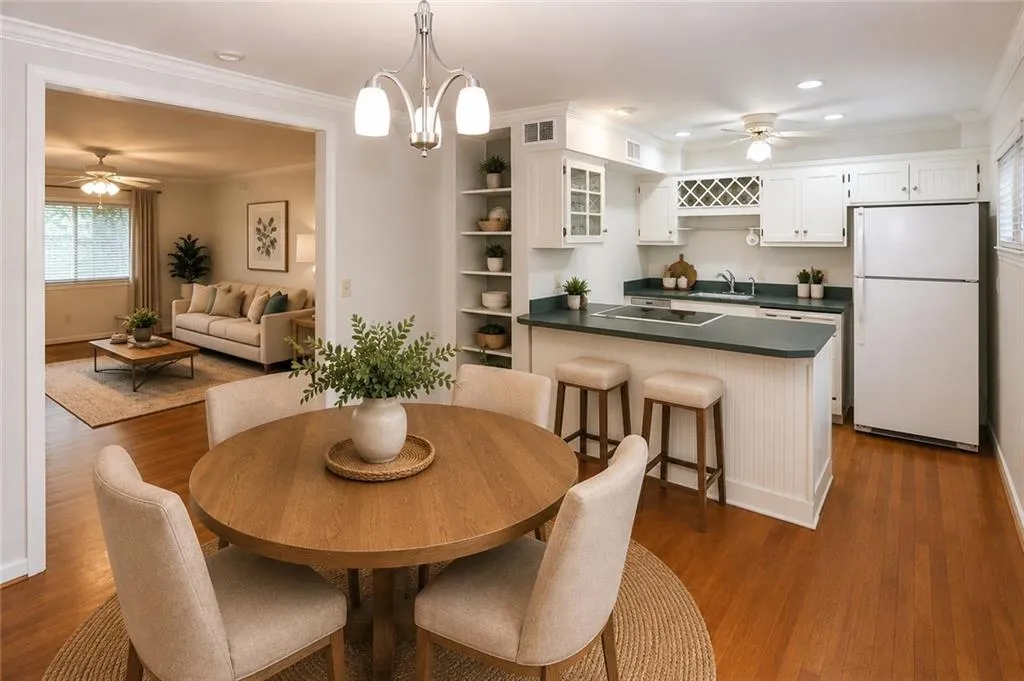 115 Biscayne Drive Nw Unit A9, Atlanta, Georgia 30309, 2 Bedrooms Bedrooms, 0 ,2 BathroomsBathrooms,Residential,For Sale,115 Biscayne Drive Nw Unit A9,7782022