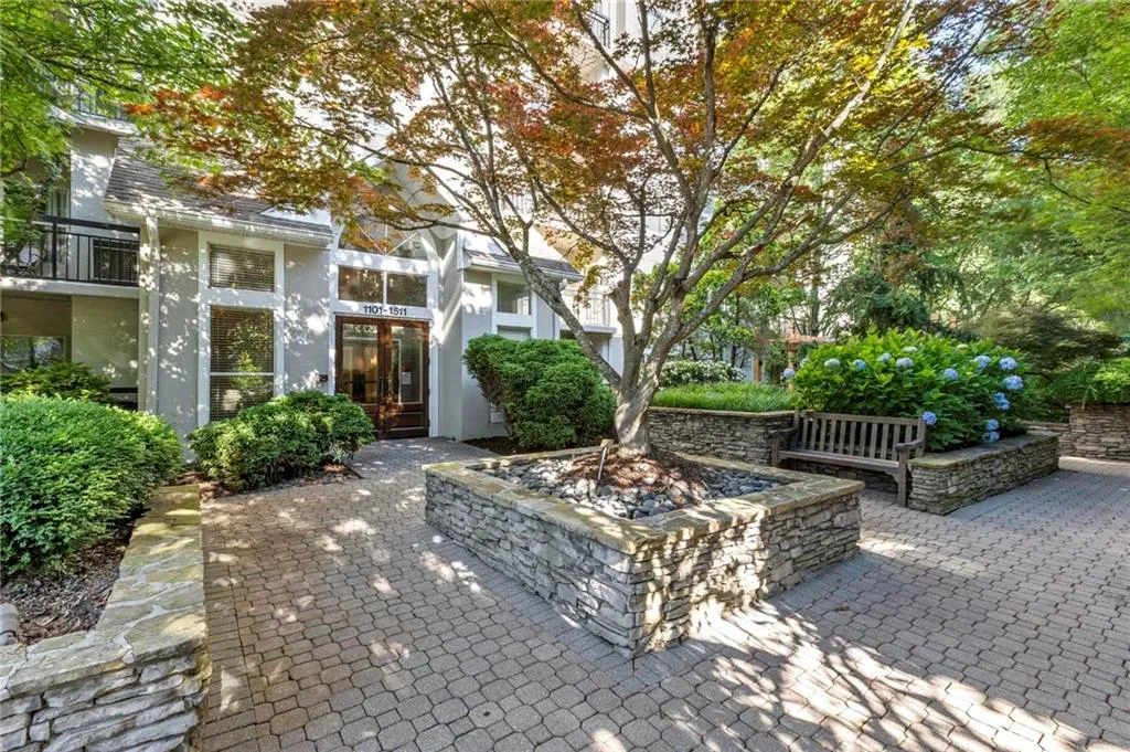 1111 River Green Drive Nw, Atlanta, Georgia 30327, 2 Bedrooms Bedrooms, 0 ,1 BathroomBathrooms,Residential,Sold,1111 River Green Drive Nw,7782325