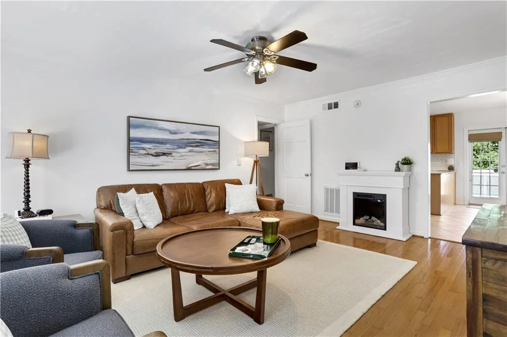 1101 Collier Road Nw Unit P5, Atlanta, Georgia 30318, 2 Bedrooms Bedrooms, 0 ,2 BathroomsBathrooms,Residential,Sold,1101 Collier Road Nw Unit P5,7782960