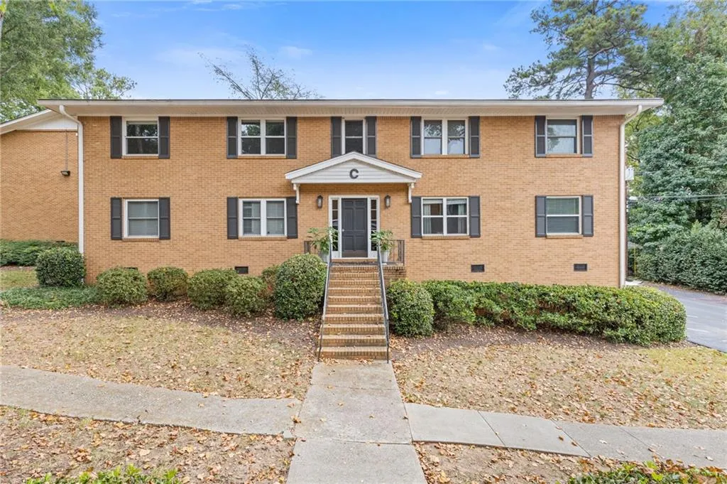 3510 Roswell Road Apt C2, Atlanta, Georgia 30305, 2 Bedrooms Bedrooms, 0 ,2 BathroomsBathrooms,Residential,Sold,3510 Roswell Road Apt C2,7785937