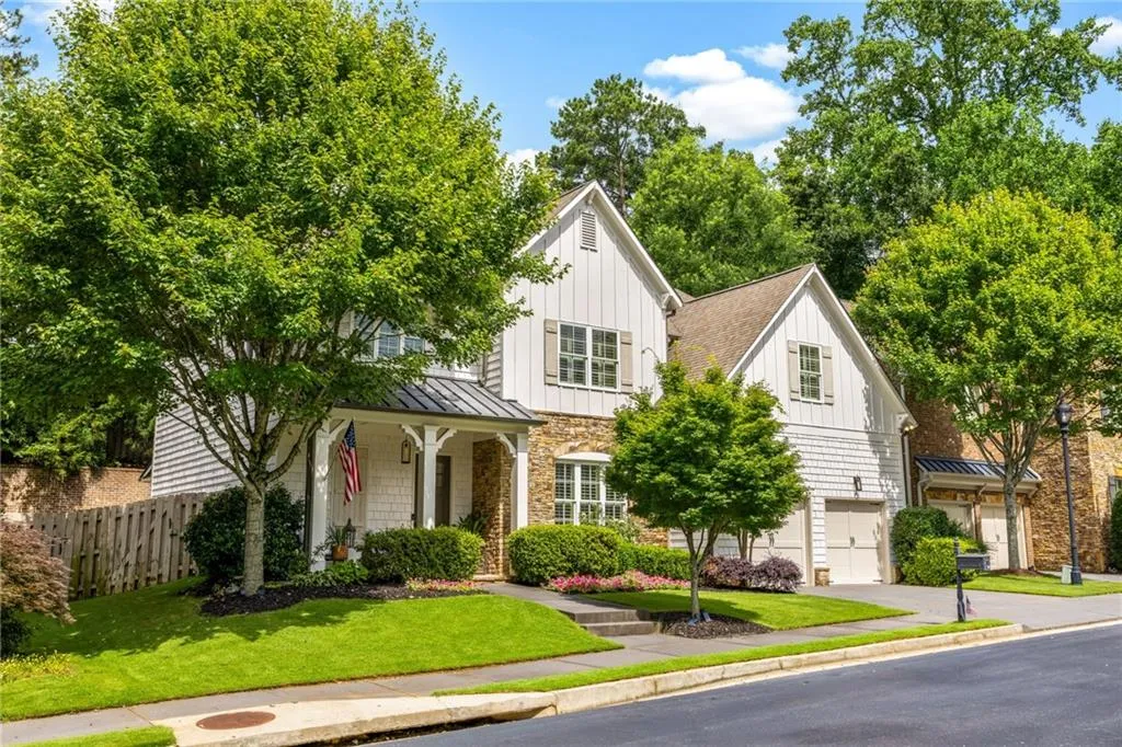 320 Valley Brook Way Ne, Atlanta, Georgia 30342, 5 Bedrooms Bedrooms, 0 ,4 BathroomsBathrooms,Residential,Sold,320 Valley Brook Way Ne,7792960 320 Valley Brook Way Ne, Atlanta, Georgia 30342, 5 Bedrooms Bedrooms, 0 ,4 BathroomsBathrooms,Residential,Sold,320 Valley Brook Way Ne,7792960