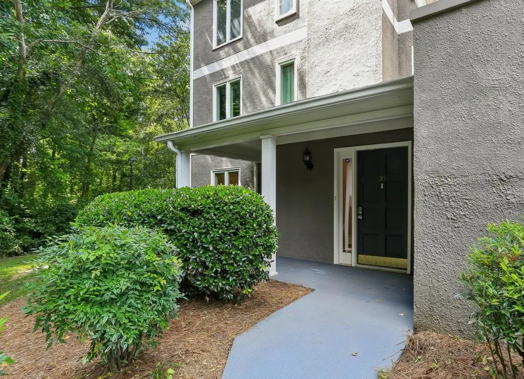 21 Brittany Way Ne, Atlanta, Georgia 30324, 3 Bedrooms Bedrooms, 0 ,2 BathroomsBathrooms,Residential,For Sale,21 Brittany Way Ne,7795501