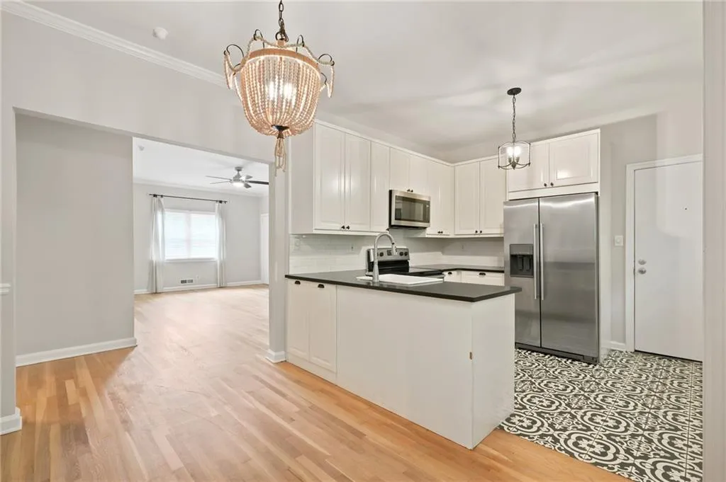 430 Lindbergh Drive Ne Unit K2, Atlanta, Georgia 30305, 2 Bedrooms Bedrooms, 0 ,1 BathroomBathrooms,Residential,Sold,430 Lindbergh Drive Ne Unit K2,7795550