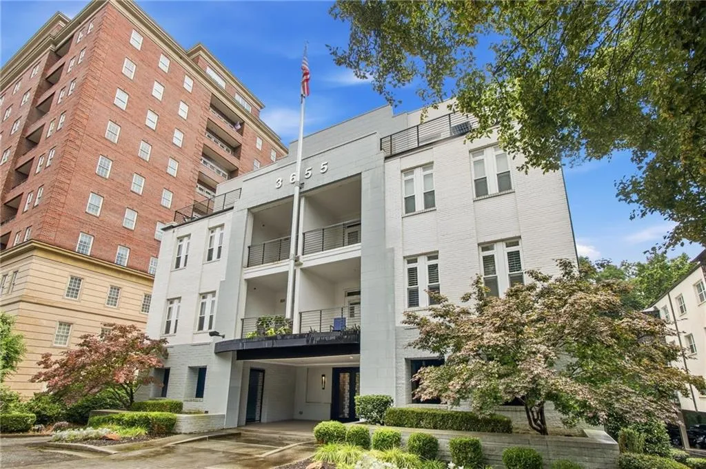 3655 Peachtree Road Ne Unit 401, Atlanta, Georgia 30319, 2 Bedrooms Bedrooms, 0 ,2 BathroomsBathrooms,Residential,For Sale,3655 Peachtree Road Ne Unit 401,7800763