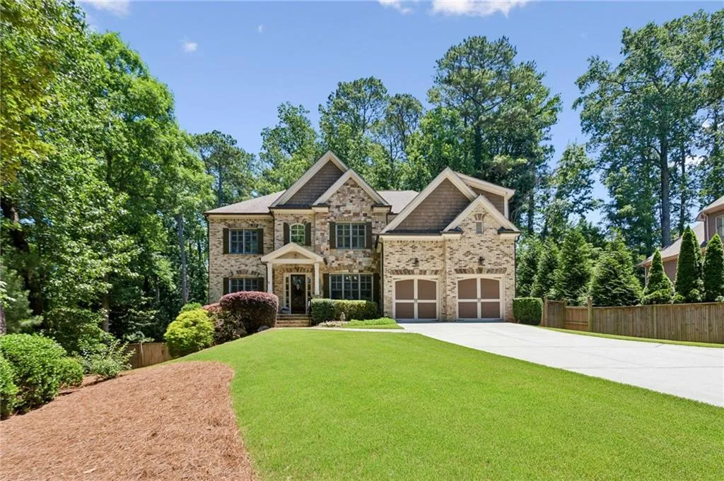 4311 Oak Forest Way, Atlanta, Georgia 30319, 6 Bedrooms Bedrooms, 0 ,5 BathroomsBathrooms,Residential,Sold,4311 Oak Forest Way,7804005