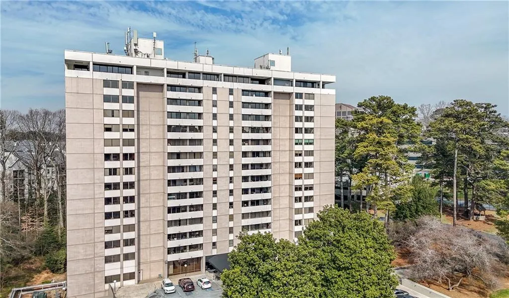 3530 Piedmont Road Ne Unit 12f, Atlanta, Georgia 30305, 2 Bedrooms Bedrooms, 0 ,2 BathroomsBathrooms,Residential,For Sale,3530 Piedmont Road Ne Unit 12f,7804364