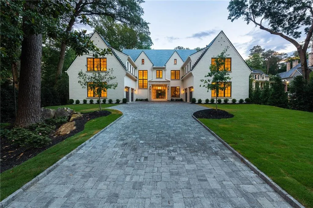 258 Pineland Road Nw, Atlanta, Georgia 30342, 6 Bedrooms Bedrooms, 0 ,8 BathroomsBathrooms,Residential,For Sale,258 Pineland Road Nw,7806281