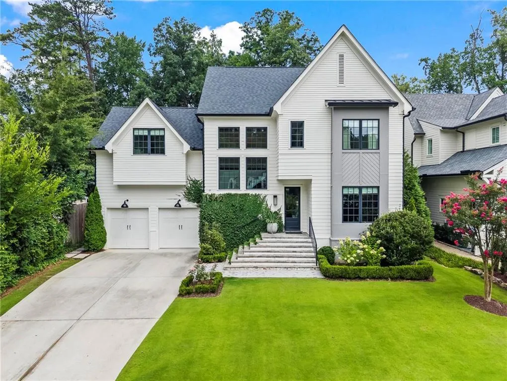 1542 Trentwood Place Ne, Atlanta, Georgia 30319, 5 Bedrooms Bedrooms, 0 ,5 BathroomsBathrooms,Residential,Sold,1542 Trentwood Place Ne,7814165