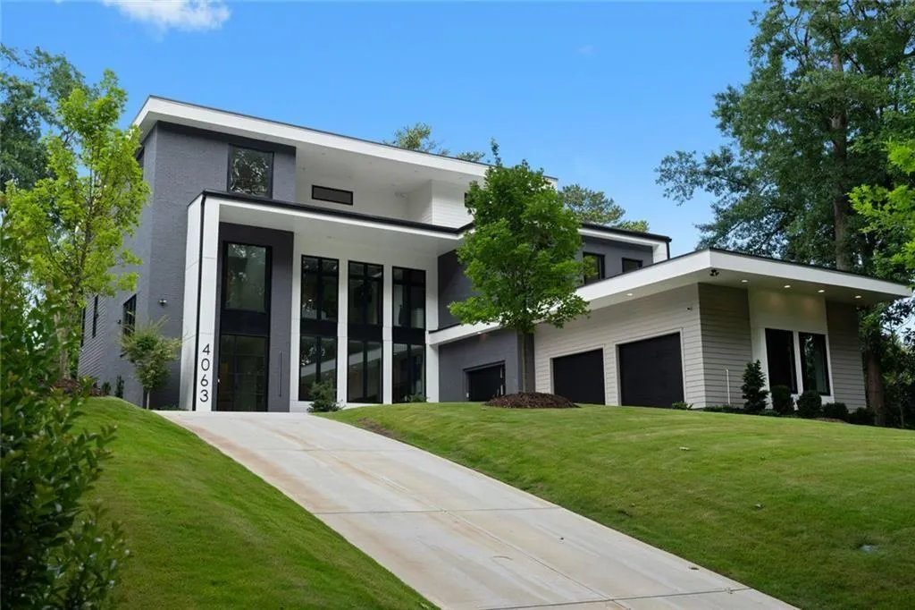4063 Rickenbacker Drive Ne, Atlanta, Georgia 30342, 6 Bedrooms Bedrooms, 0 ,5 BathroomsBathrooms,Residential,For Sale,4063 Rickenbacker Drive Ne,7822615