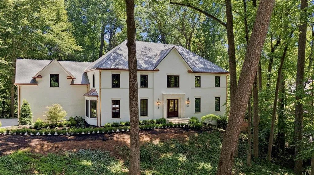 4095 Glen Devon Drive Nw, Atlanta, Georgia 30327, 5 Bedrooms Bedrooms, 0 ,4 BathroomsBathrooms,Residential,For Sale,4095 Glen Devon Drive Nw,7824928