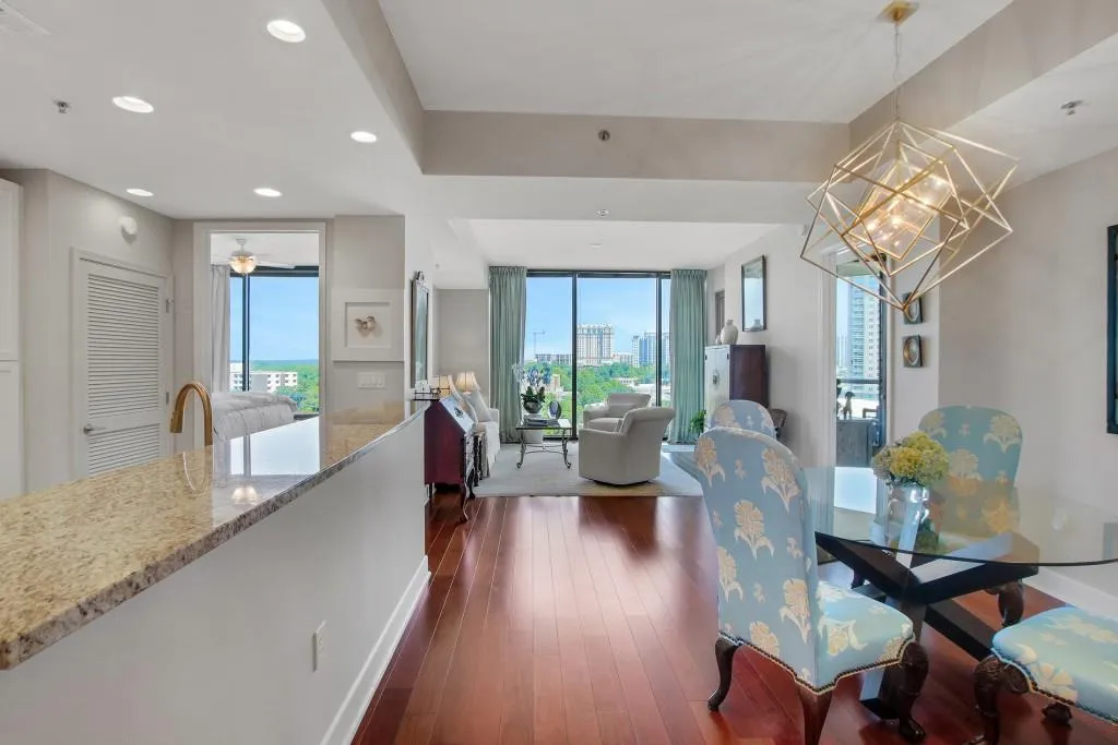 2795 Peachtree Road Ne Unit 1205, Atlanta, Georgia 30305, 2 Bedrooms Bedrooms, 0 ,2 BathroomsBathrooms,Residential,For Sale,2795 Peachtree Road Ne Unit 1205,7828839