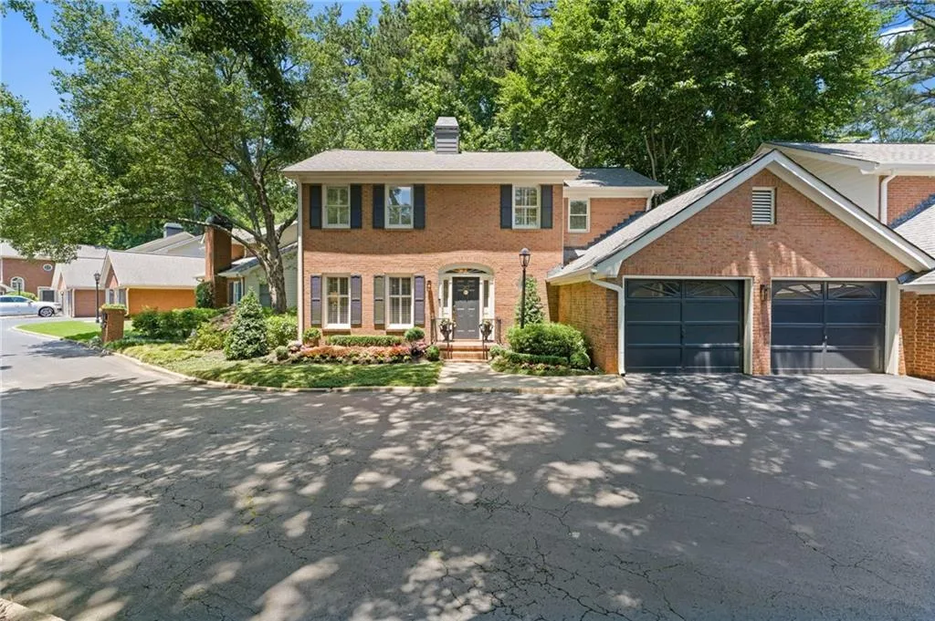 20 Pointe Terrace Se, Atlanta, Georgia 30339, 3 Bedrooms Bedrooms, 0 ,2 BathroomsBathrooms,Residential,For Sale,20 Pointe Terrace Se,7834976