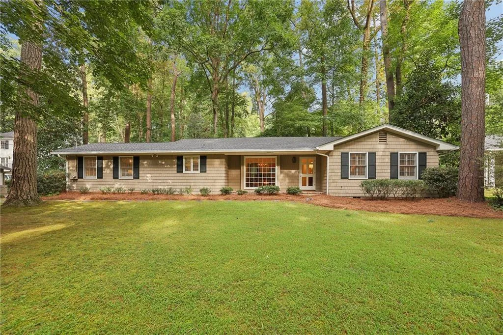 2970 Mornington Drive Nw, Atlanta, Georgia 30327, 4 Bedrooms Bedrooms, 0 ,3 BathroomsBathrooms,Residential,For Sale,2970 Mornington Drive Nw,7837313