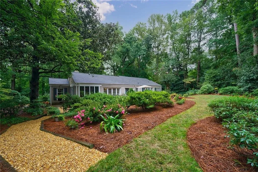 3952 Club Drive Ne, Atlanta, Georgia 30319, 4 Bedrooms Bedrooms, 0 ,3 BathroomsBathrooms,Residential,For Sale,3952 Club Drive Ne,7830936