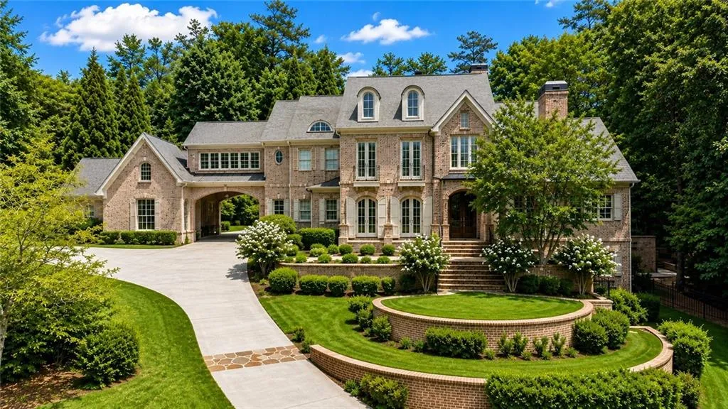 5495 Claire Rose Lane, Sandy Springs, Georgia 30327, 6 Bedrooms Bedrooms, 0 ,6 BathroomsBathrooms,Residential,For Sale,5495 Claire Rose Lane,7819134