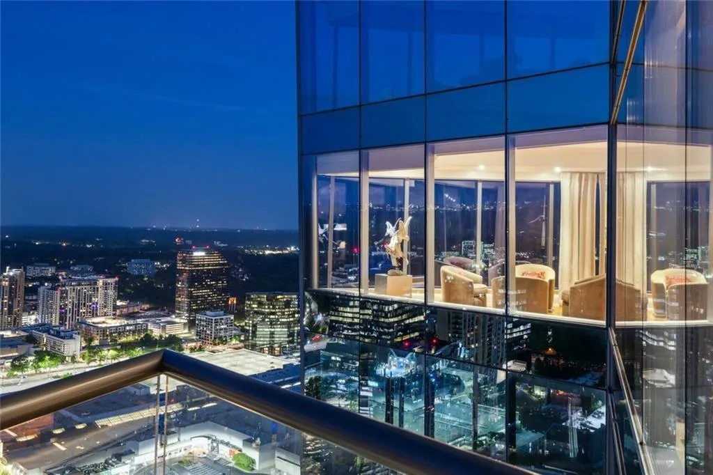 3344 Peachtree Road Ne Unit 4102, Atlanta, Georgia 30326, 3 Bedrooms Bedrooms, 0 ,3 BathroomsBathrooms,Residential,For Sale,3344 Peachtree Road Ne Unit 4102,7841327