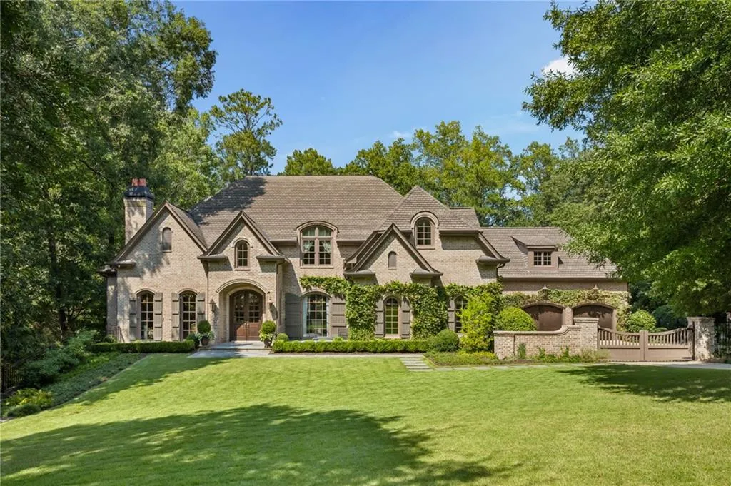 405 Kenbrook Drive, Sandy Springs, Georgia 30327, 6 Bedrooms Bedrooms, 0 ,6 BathroomsBathrooms,Residential,For Sale,405 Kenbrook Drive,7842442