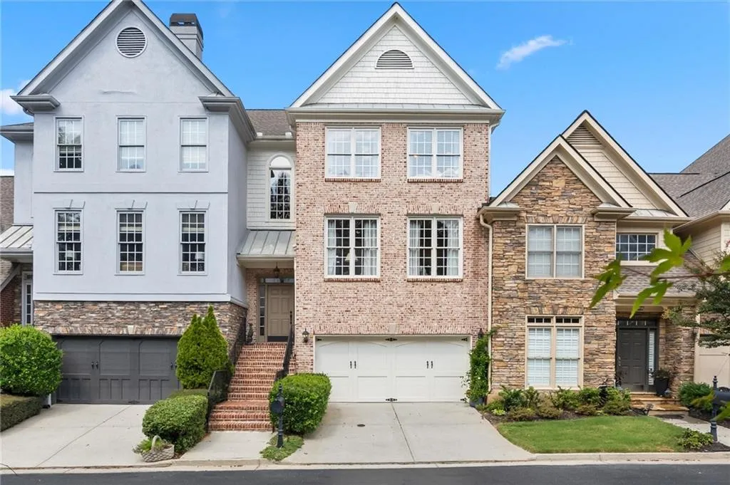 184 Mystic Court, Sandy Springs, Georgia 30342, 3 Bedrooms Bedrooms, 0 ,3 BathroomsBathrooms,Residential,For Sale,184 Mystic Court,7841239