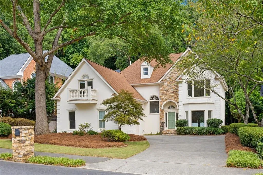 576 Pelham Road Ne, Atlanta, Georgia 30324, 5 Bedrooms Bedrooms, 0 ,3 BathroomsBathrooms,Residential,For Sale,576 Pelham Road Ne,7848669