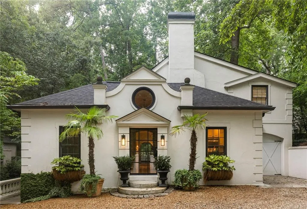 2760 Northside Drive Nw, Atlanta, Georgia 30305, 4 Bedrooms Bedrooms, 0 ,3 BathroomsBathrooms,Residential,For Sale,2760 Northside Drive Nw,7854447