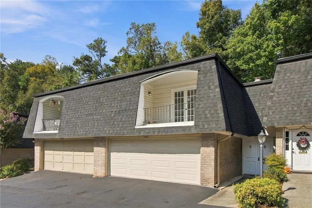 5540 Chemin De Vie, Sandy Springs, Georgia 30342, 3 Bedrooms Bedrooms, 0 ,2 BathroomsBathrooms,Residential,For Sale,5540 Chemin De Vie,7855873